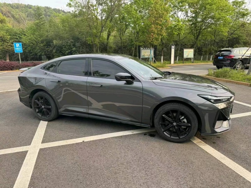 嘉興23年長安汽車UNI-V3