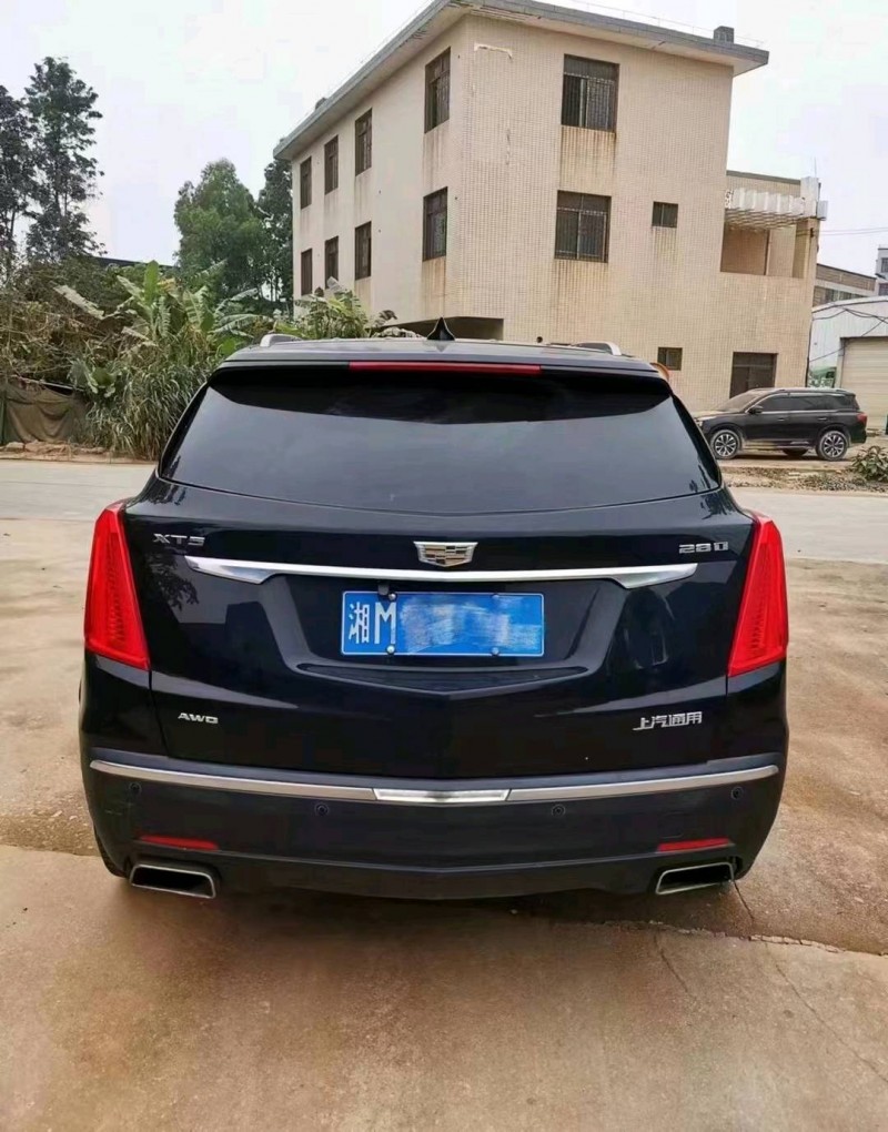 汕头16年凯迪拉克XT52