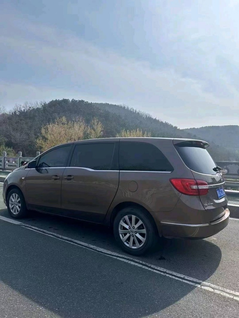 枣庄19年别克GL83