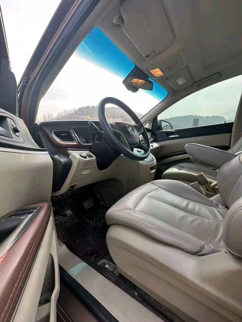 枣庄19年别克GL86