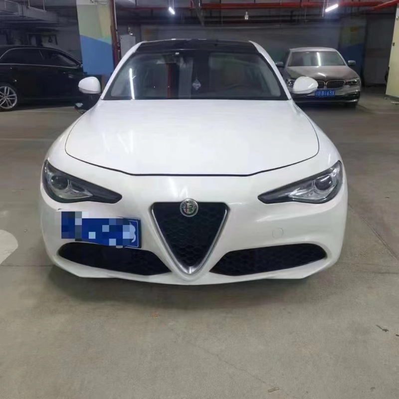 重庆17年阿尔法·罗密欧Giulia1