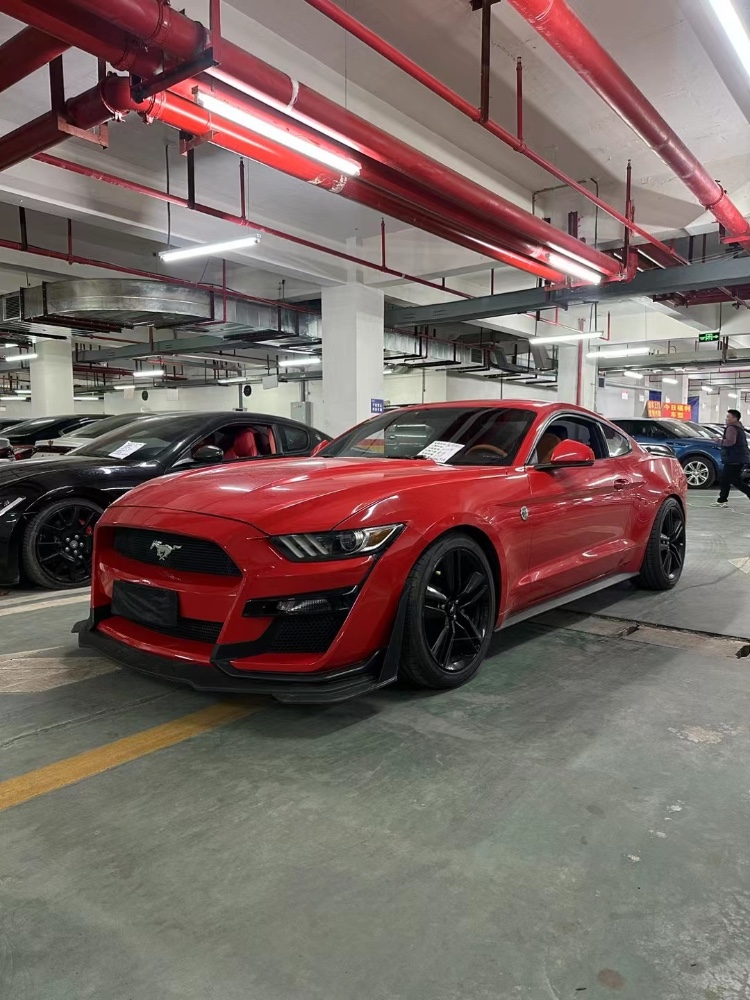 重庆16年福特野马1