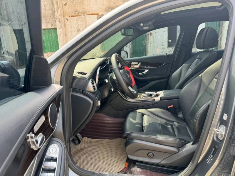 郑州17年奔驰GLC7