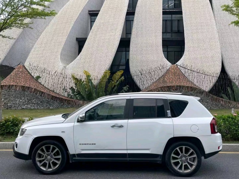 深圳14年Jeep指南者7