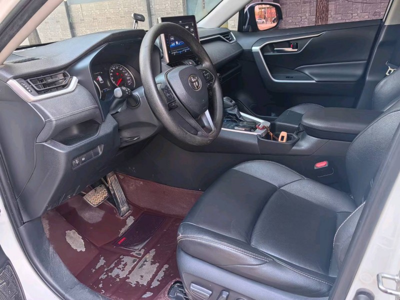 保定20年丰田威兰达4