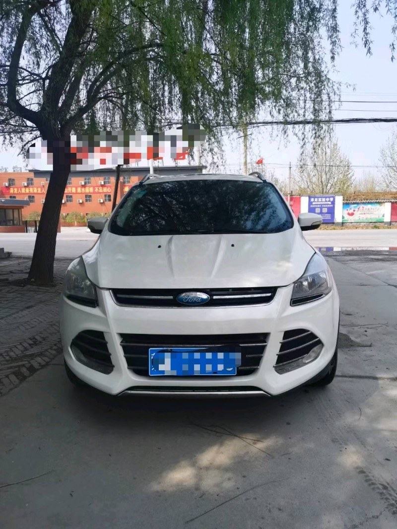 保定15年福特翼虎1