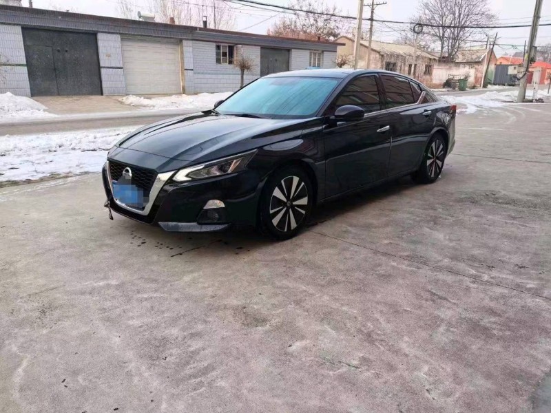 邯鄲22年日產天籟3