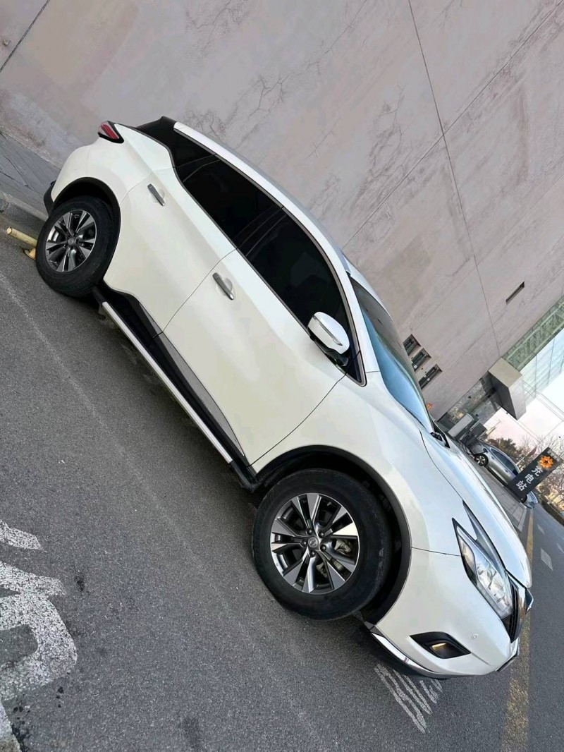 營口19年日產樓蘭2