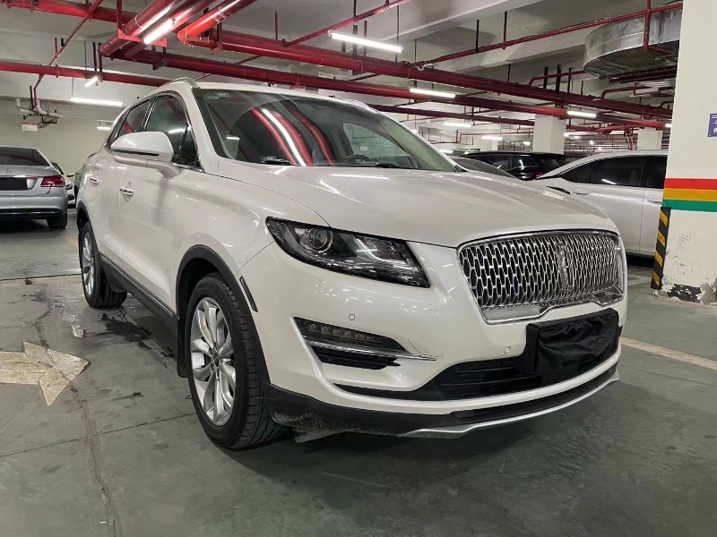重慶20年林肯MKZ1