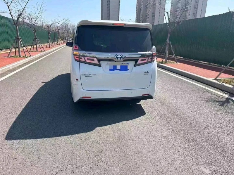 济南20年丰田威尔法5