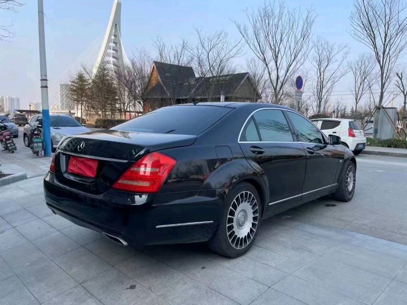 东营09年奔驰S4