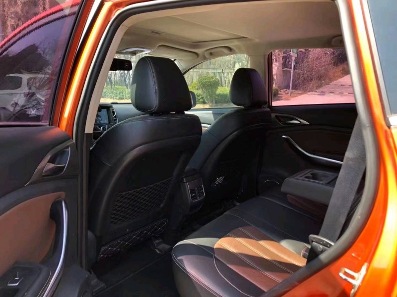 东营18年比亚迪宋8