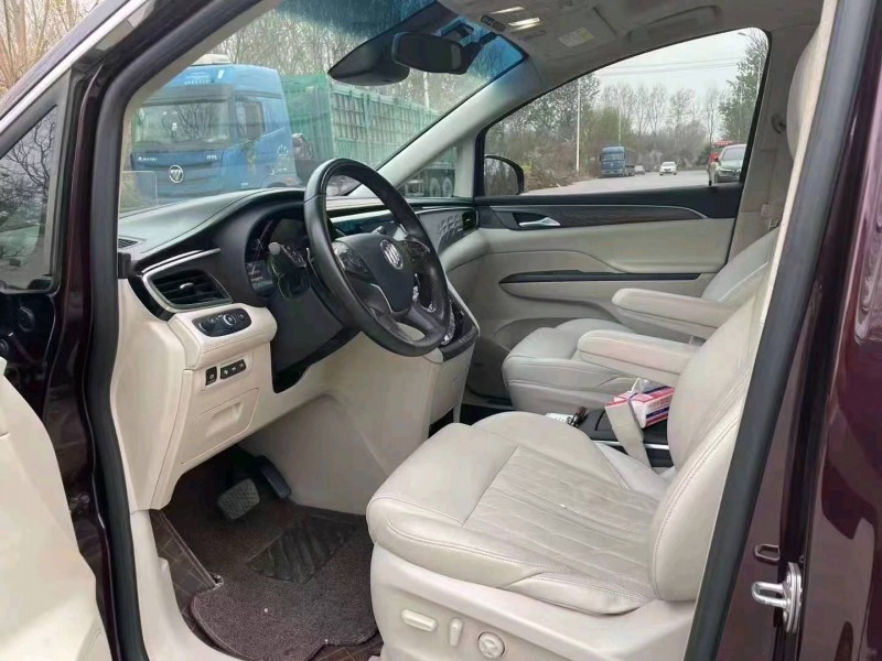 枣庄17年别克GL88