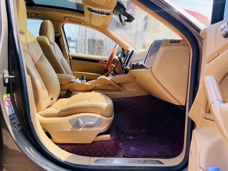 潍坊12年保时捷卡宴8