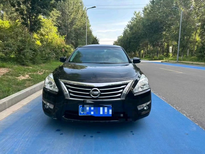 济南15年日产天籁1