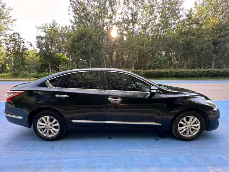 济南15年日产天籁7