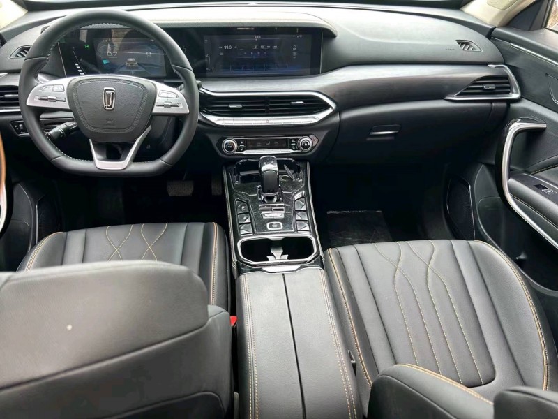 成都22年奔腾T774