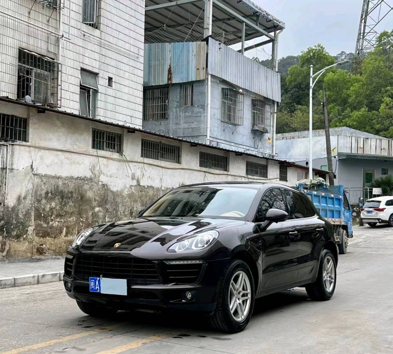 广州16年保时捷Macan3
