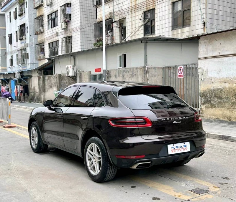 广州16年保时捷Macan8