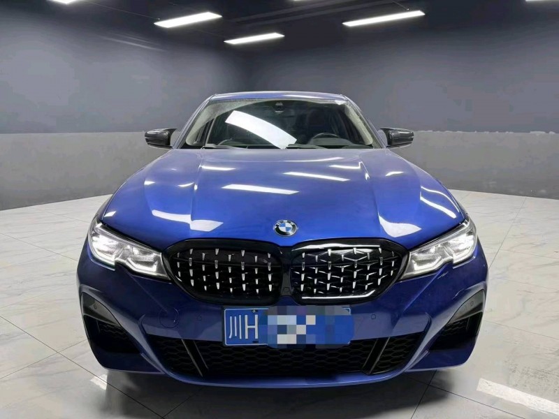 成都19年宝马3系1