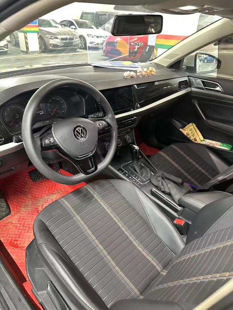 重庆21年大众朗逸4