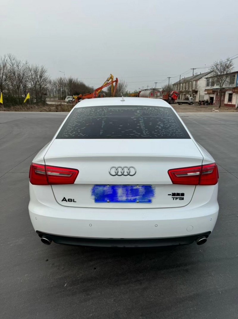 济宁16年奥迪A6L9