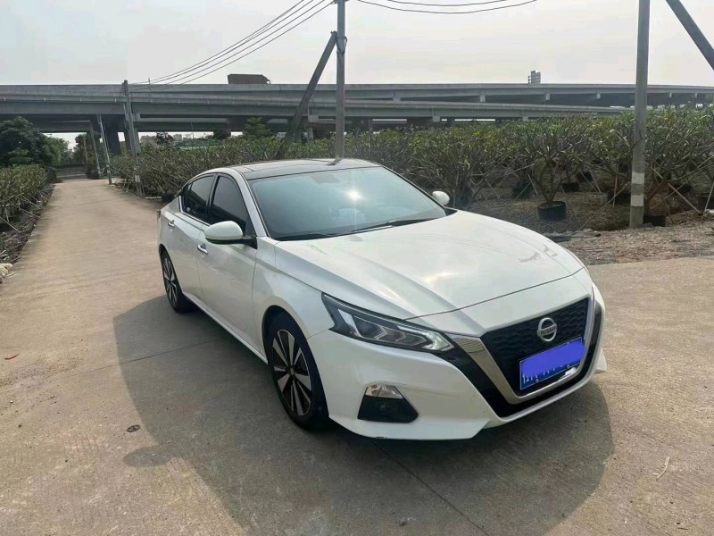 珠海21年日產天籟2
