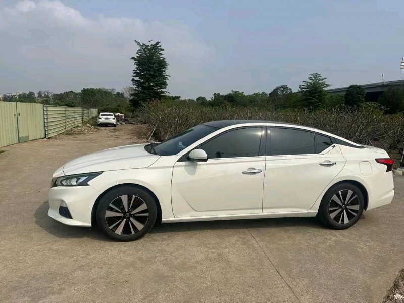 珠海21年日產天籟4