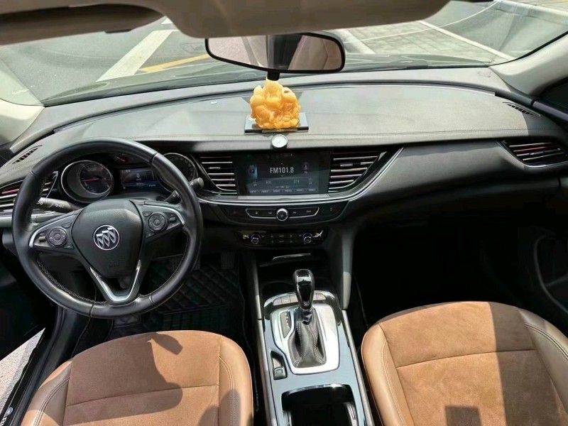 汕头20年别克君威8