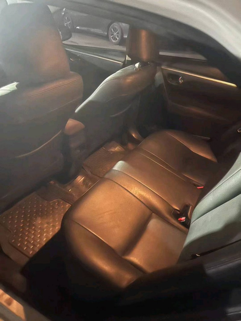 佛山18年丰田卡罗拉4