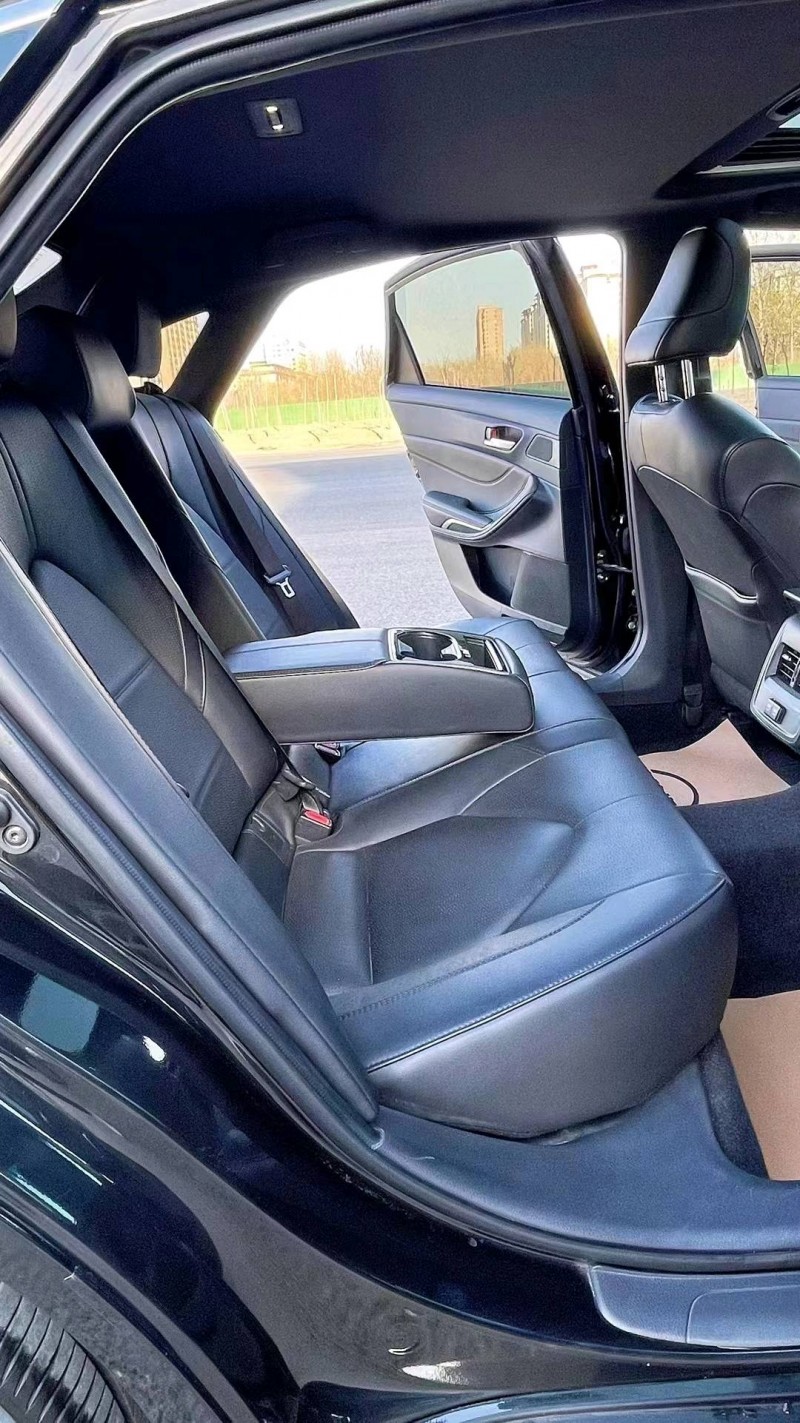 廊坊21年丰田亚洲龙6