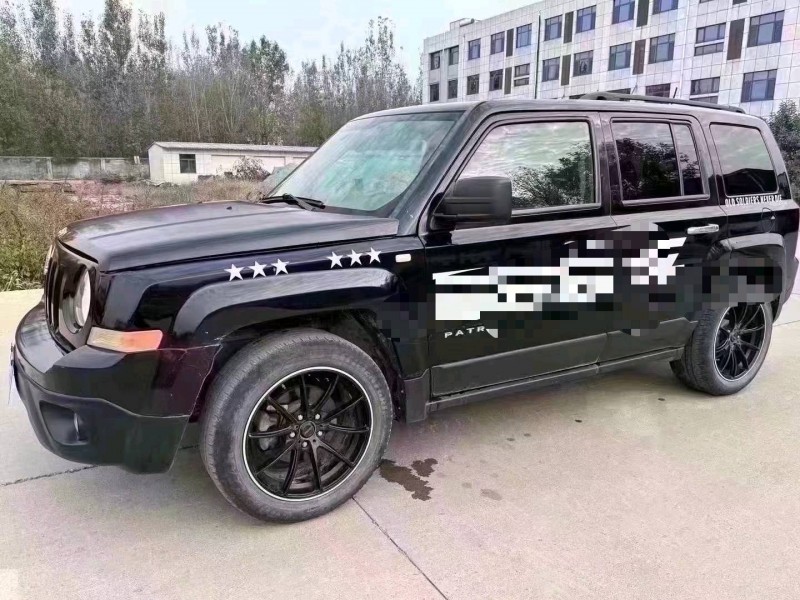 济南13年Jeep自由客2