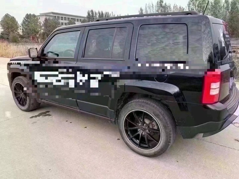 济南13年Jeep自由客7