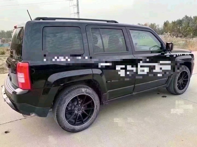 济南13年Jeep自由客8