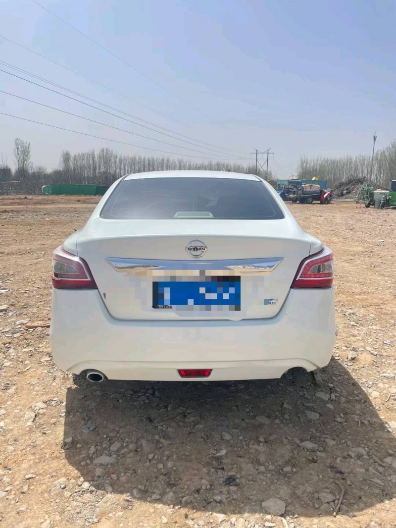 济南15年日产天籁9