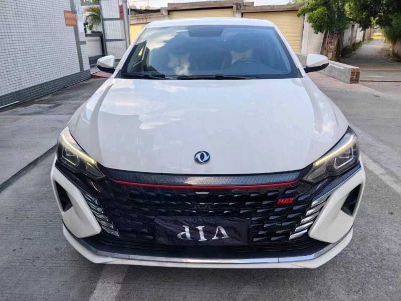 深圳22年东风奕炫1