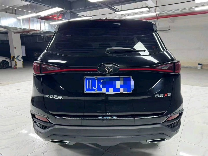 成都22年江淮思皓X88