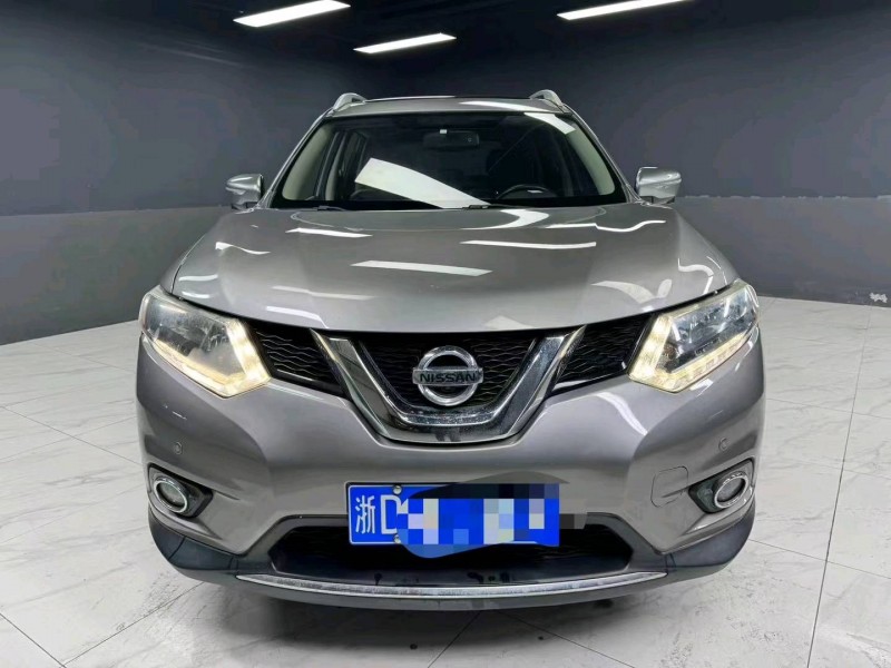 成都14年日产奇骏1