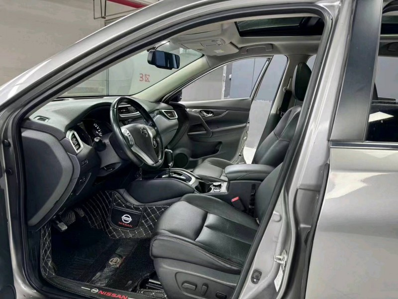 成都14年日产奇骏9