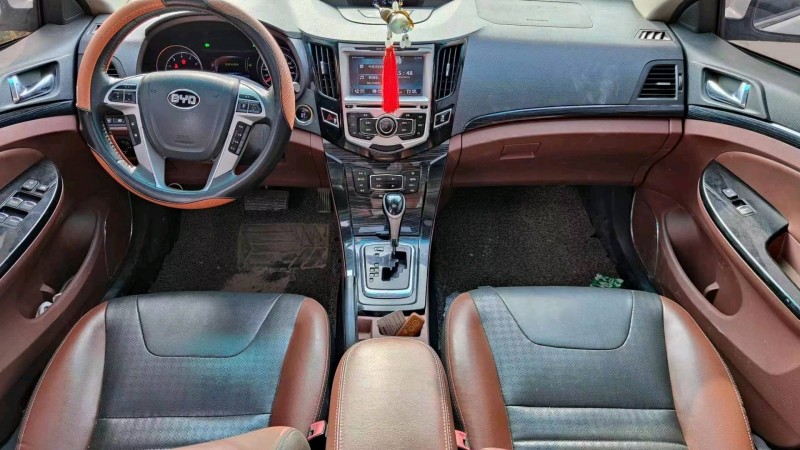 菏泽16年比亚迪速锐4