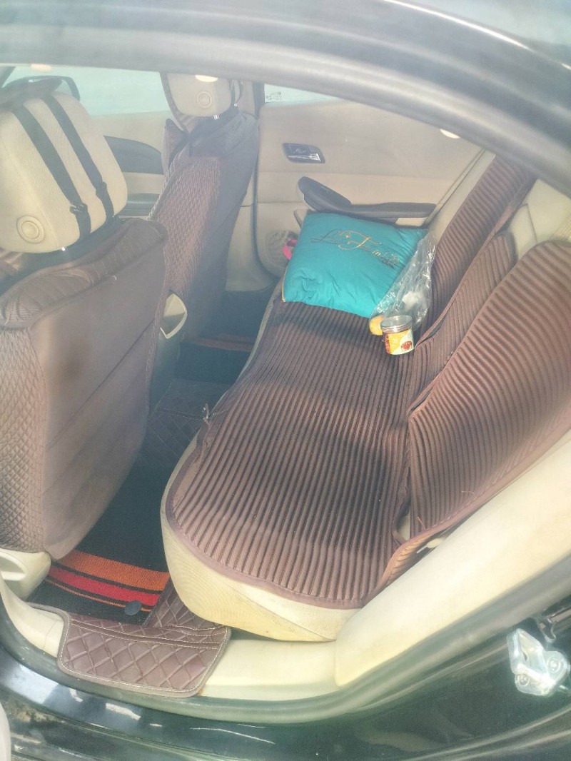 保定14年雪佛兰迈锐宝8