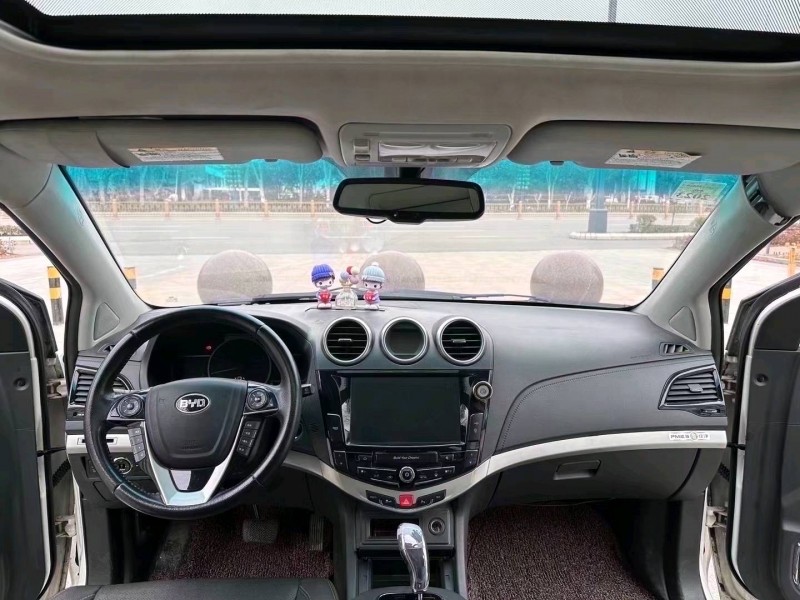 枣庄15年比亚迪S76