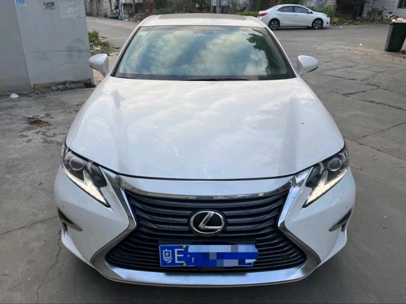 佛山18年雷克萨斯ES1