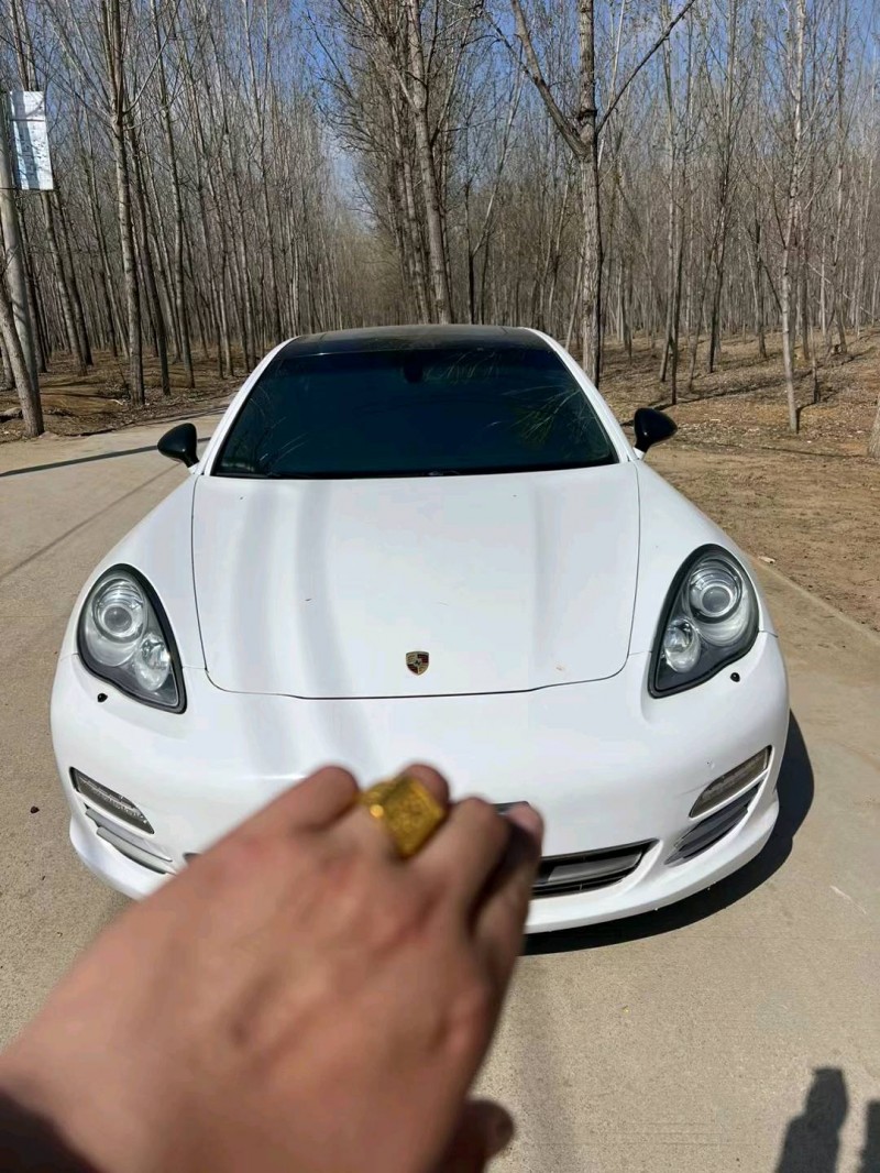 泰安13年保時捷帕拉梅拉1