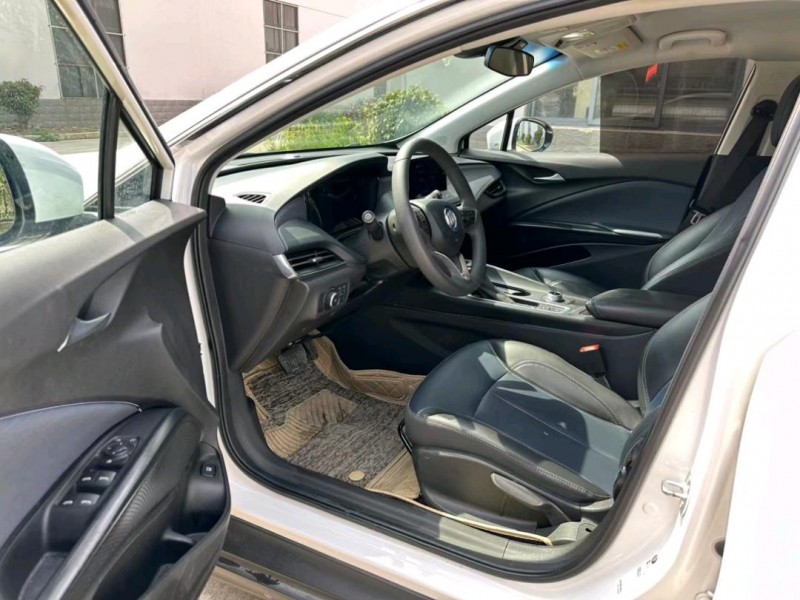 盐城22年别克微蓝5