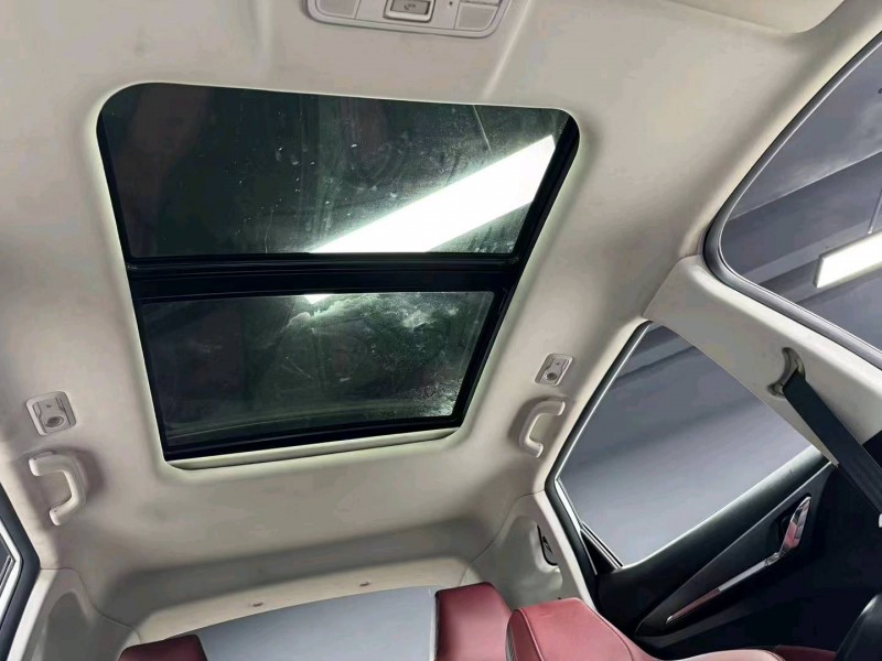 成都22年长安汽车欧尚6