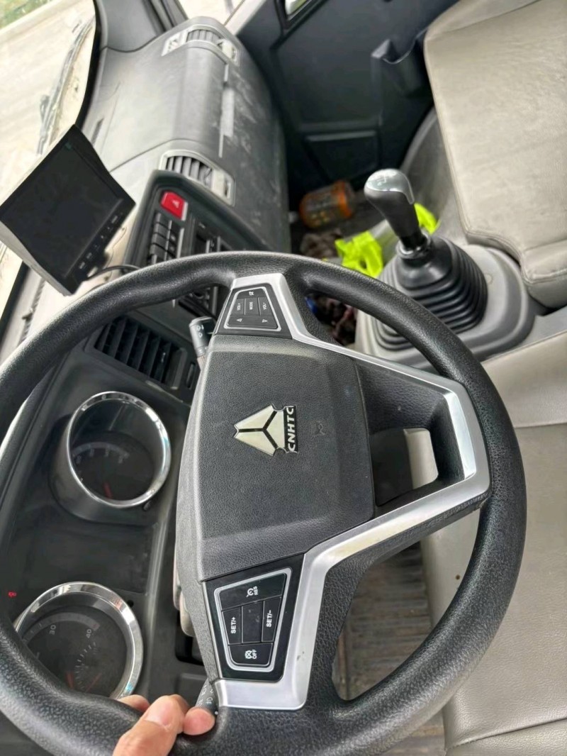 淄博22年卡車系列重汽豪沃4