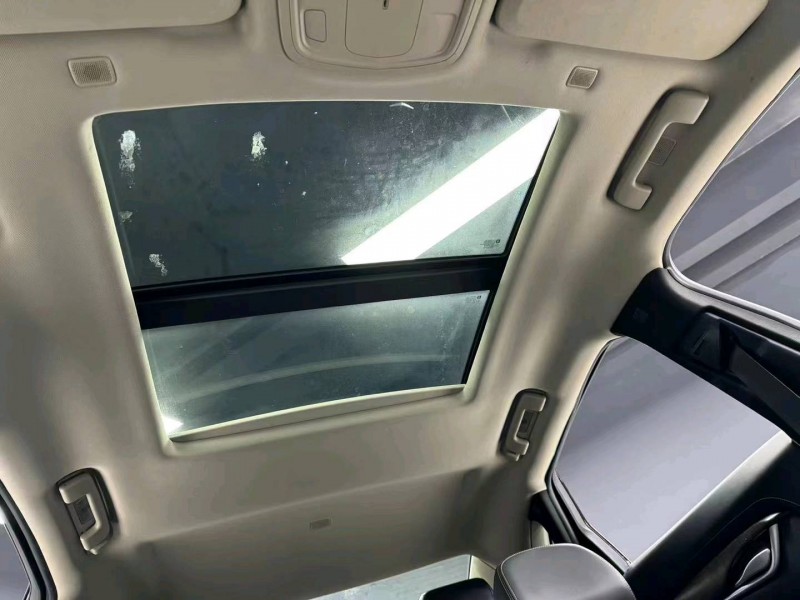 成都19年凯迪拉克XTS8