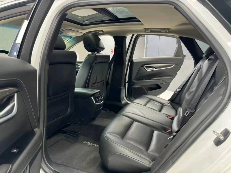 成都19年凯迪拉克XTS9