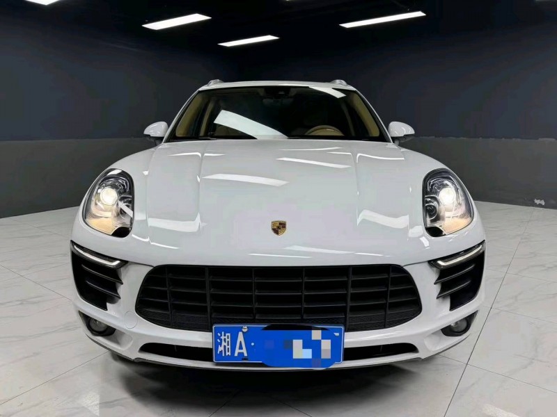 成都18年保时捷Macan1
